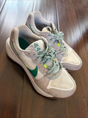 Nike Gray and Green Mesh Suede Sneakers